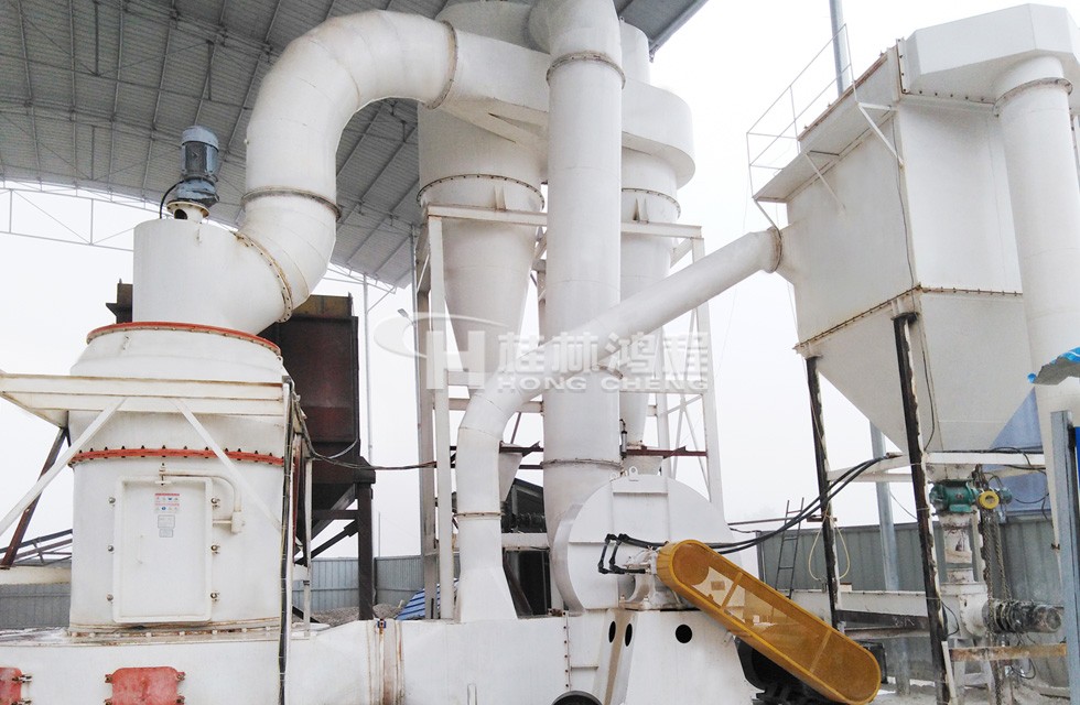 HC1900打礦石粉機器多少錢一臺 雷蒙磨粉機多少錢一臺？幾萬到幾十萬不等